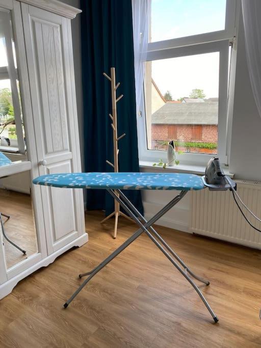 2-Zimmer Zentral In Ferdinandshof, Wlan Modern Eksteriør bilde